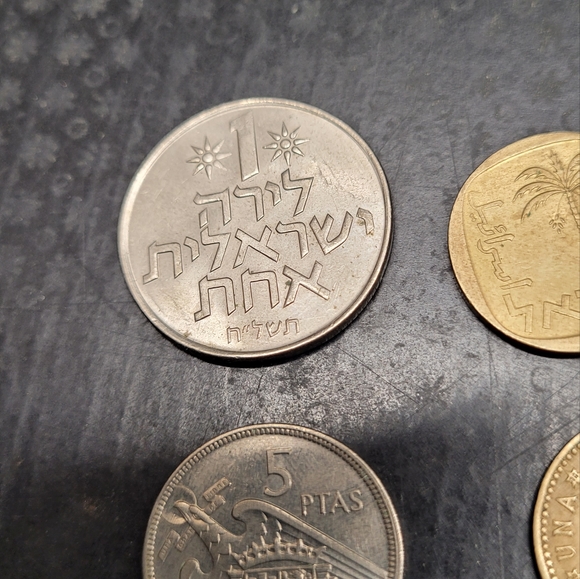 Set of six collectable coins - Picture 2 of 6